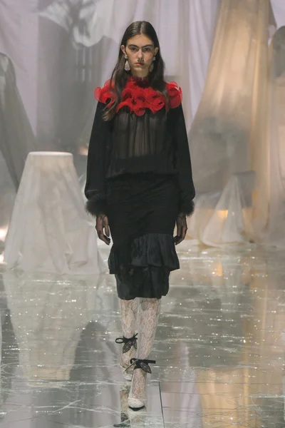 Look 37
